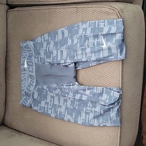 Nike leggings